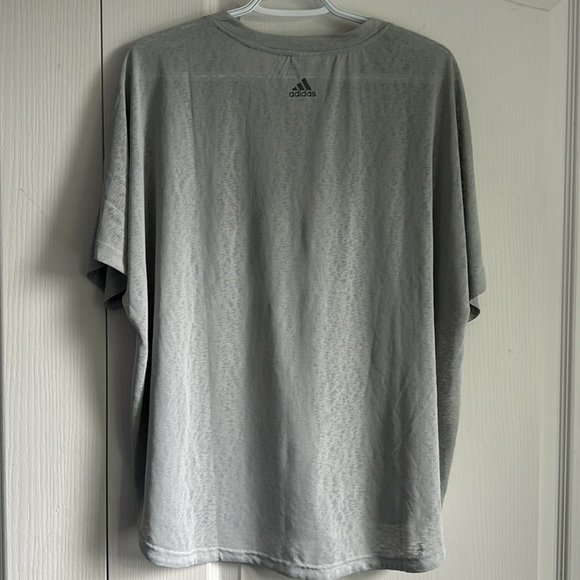 ADIDAS athletic tshirt - Picture 4 of 4